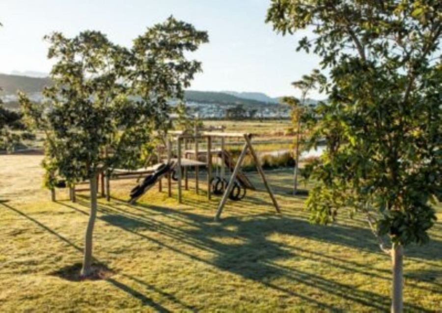 3 Bedroom Property for Sale in Somerset Lakes Western Cape